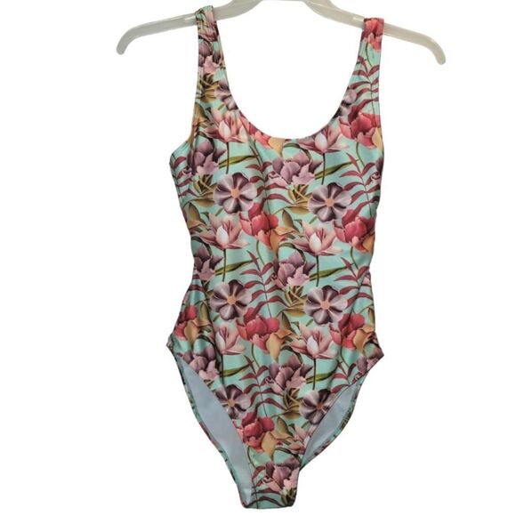 NWT Nicole Miller Leafs Cascade Print One piece bathing Swim suit Medium - Picture 1 of 5